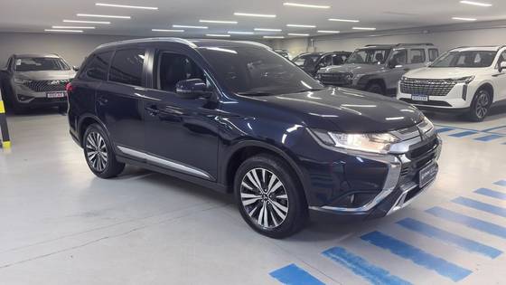 MITSUBISHI OUTLANDER SPORT 2.0 MIVEC FLEX HPE AUTOMÁTICO MITSUBISHI OUTLANDER SPORT 2.0 MIVEC FLEX HPE AUTOMÁTICO